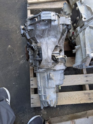 Manual transmission vin 8th - transmission,